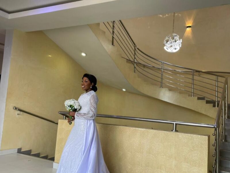 Wedding gown